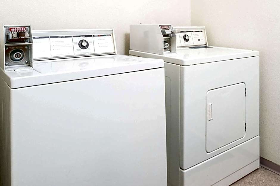 Red Lion Inn & Suites Gretna - Omaha SW