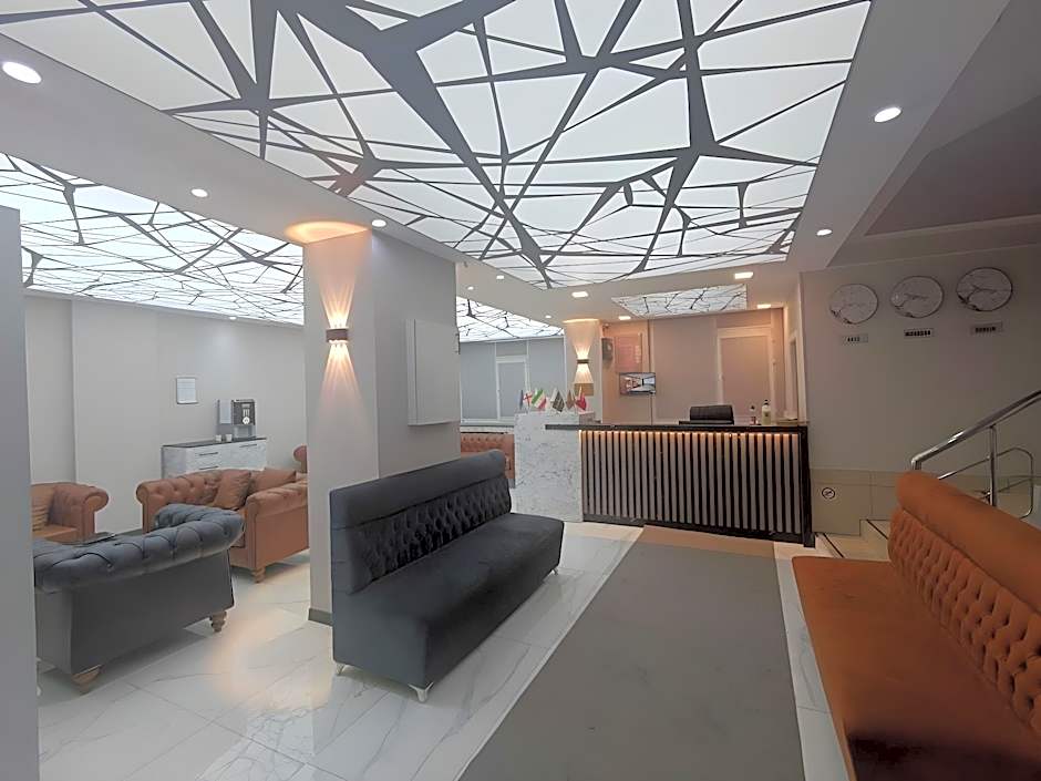 Peracity Hotel