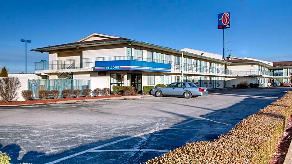 Motel 6-Owensboro, KY