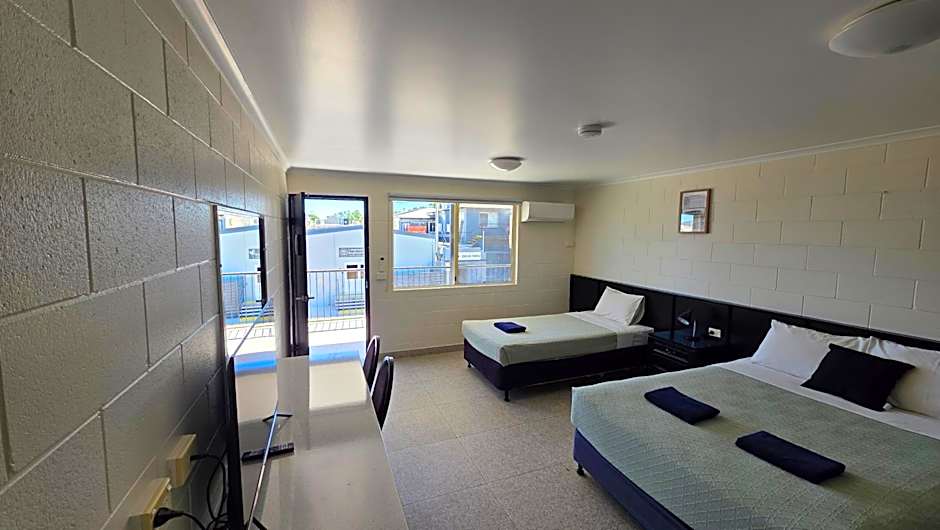 Longreach Most Central Motel