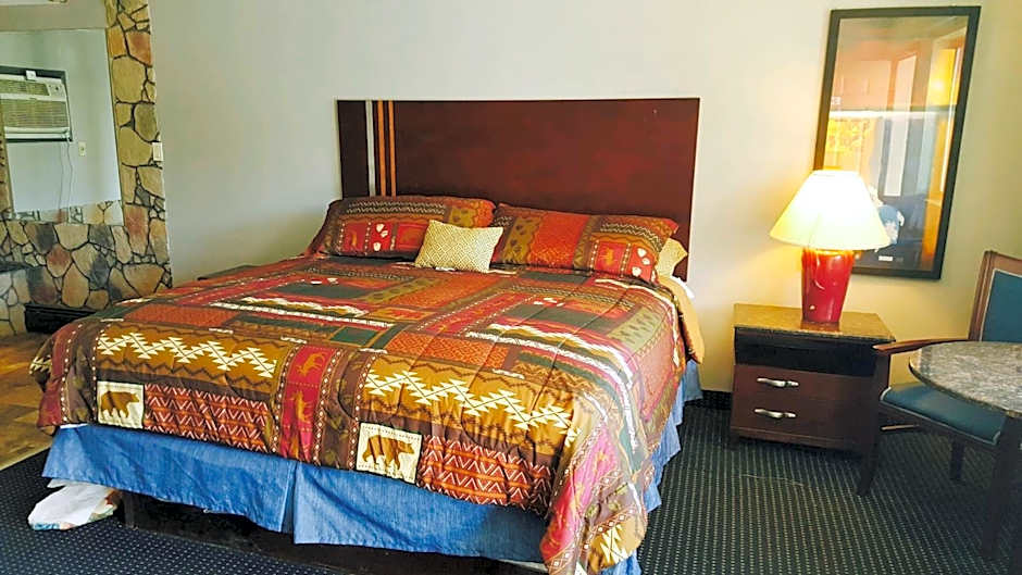 American Inn and Suites