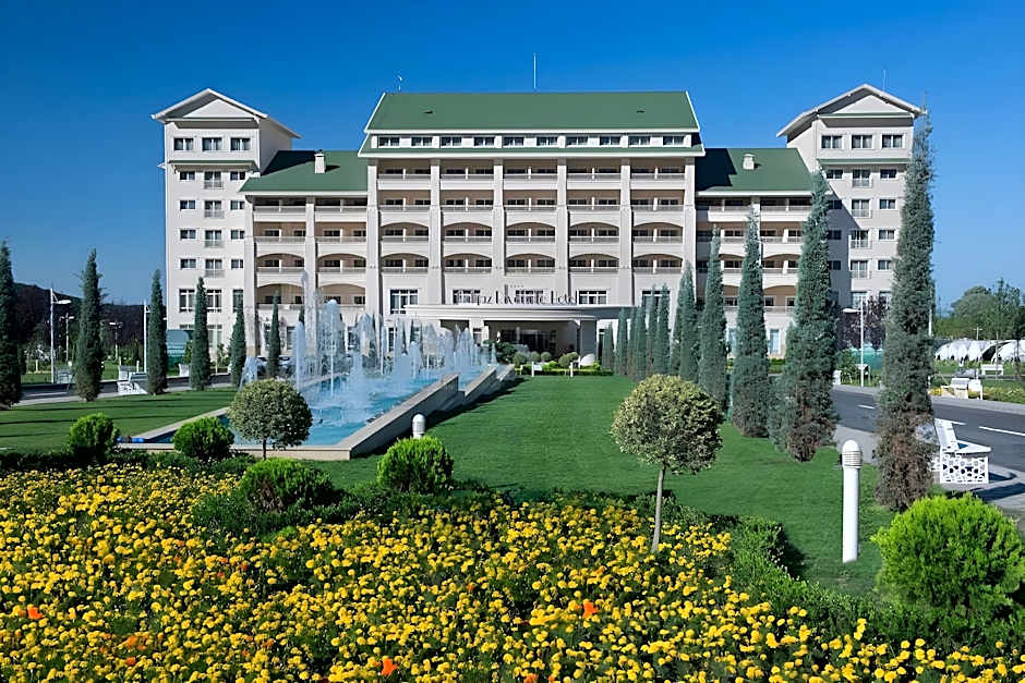 Qafqaz Riverside Hotel