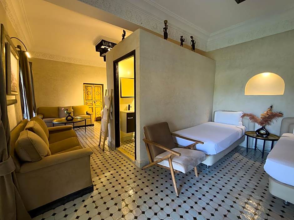 Just V hotel & Spa