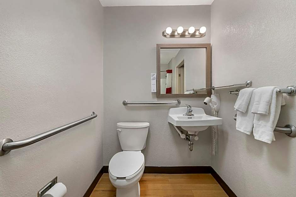 Red Roof Inn Buffalo Niagara Airport