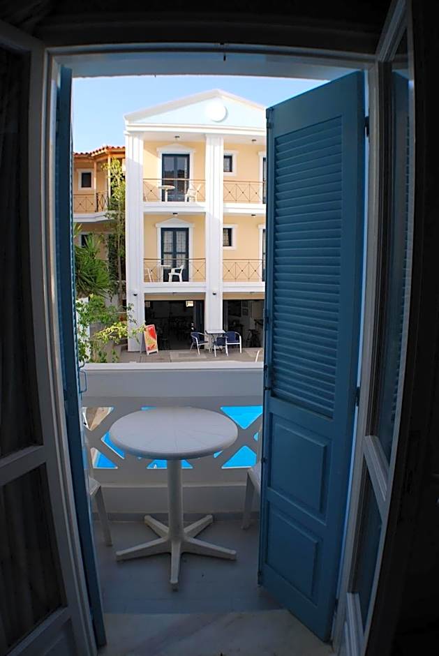 Renia Studios - Pool & Beach in 150m - Agia Pelagia