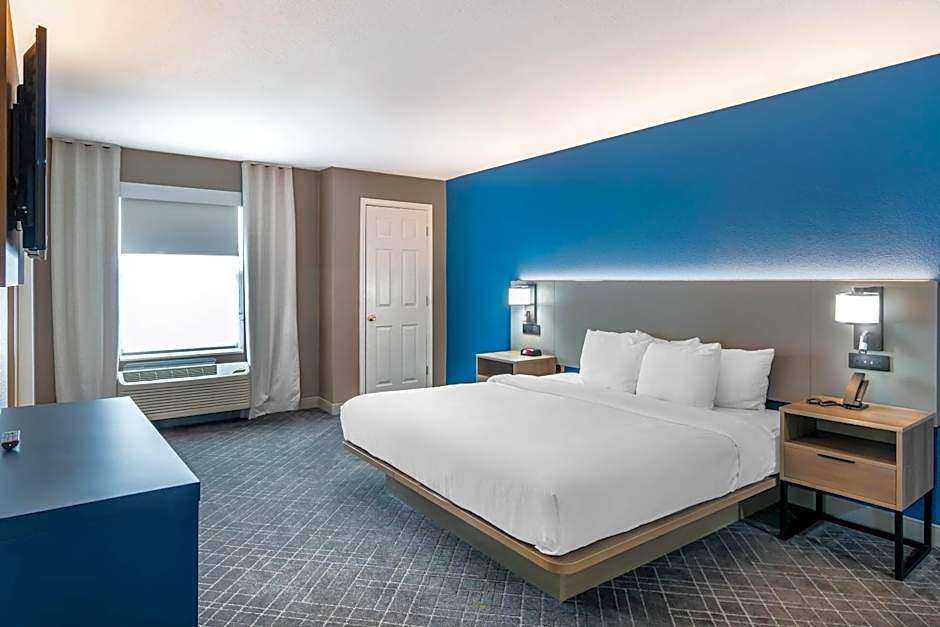 Comfort Inn & Suites Chesterfield - St. Louis