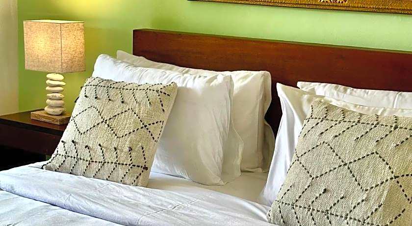 Ellie's Hotel