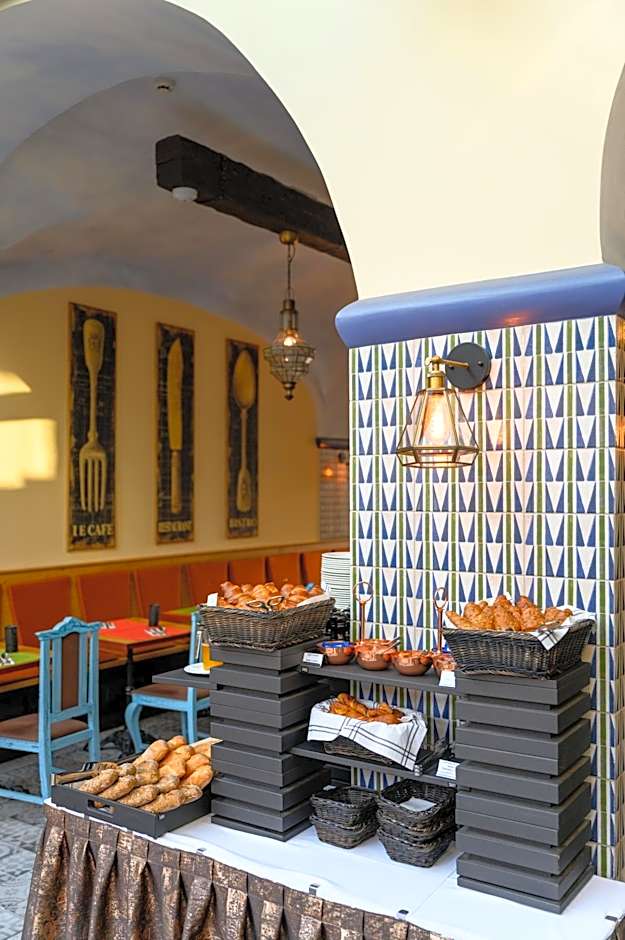 Maison Bistro & Hotel