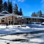 Bluelake Inn @ Heavenly Village