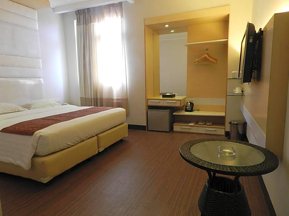 Grand Puncak Lestari Hotel