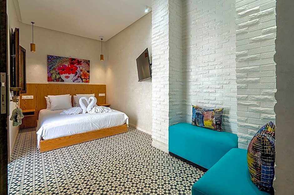MAISON SOLANEOS
