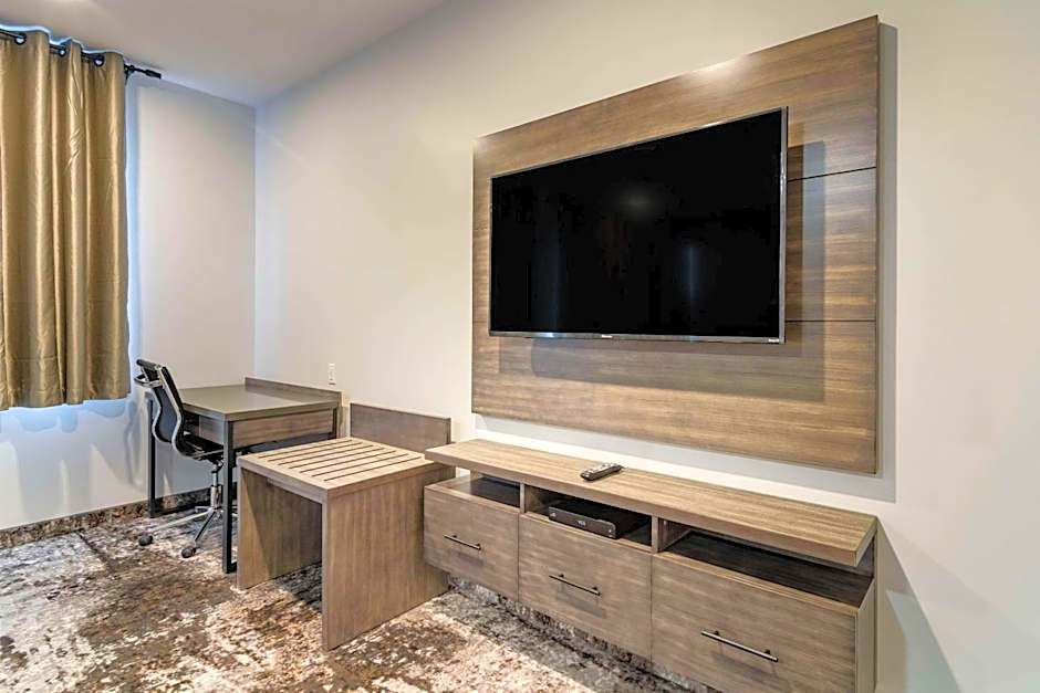 The Hue Hotel, an Ascend Collection Hotel