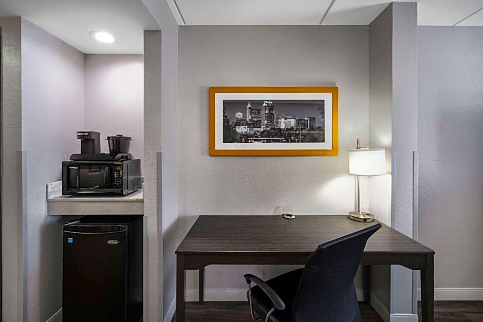 La Quinta by Wyndham Raleigh Downtown North