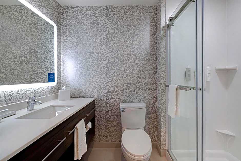 Home2 Suites by Hilton Redding
