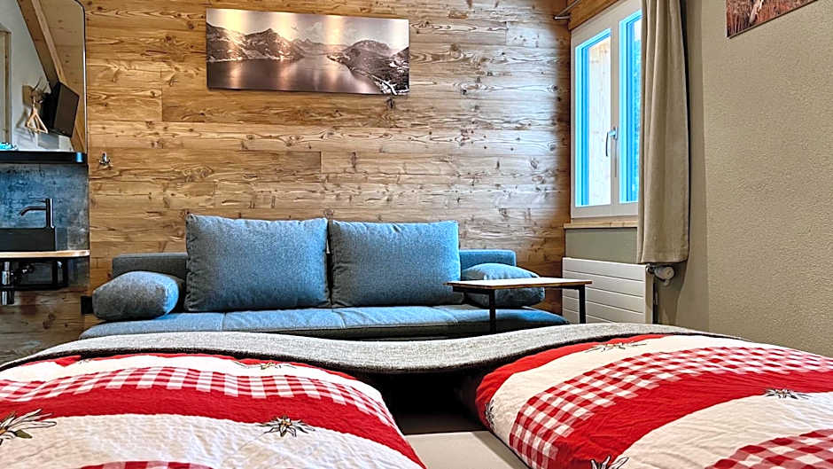 Berggasthaus Eggberge - Boutique Mountain Hotel - Access via Cablecar