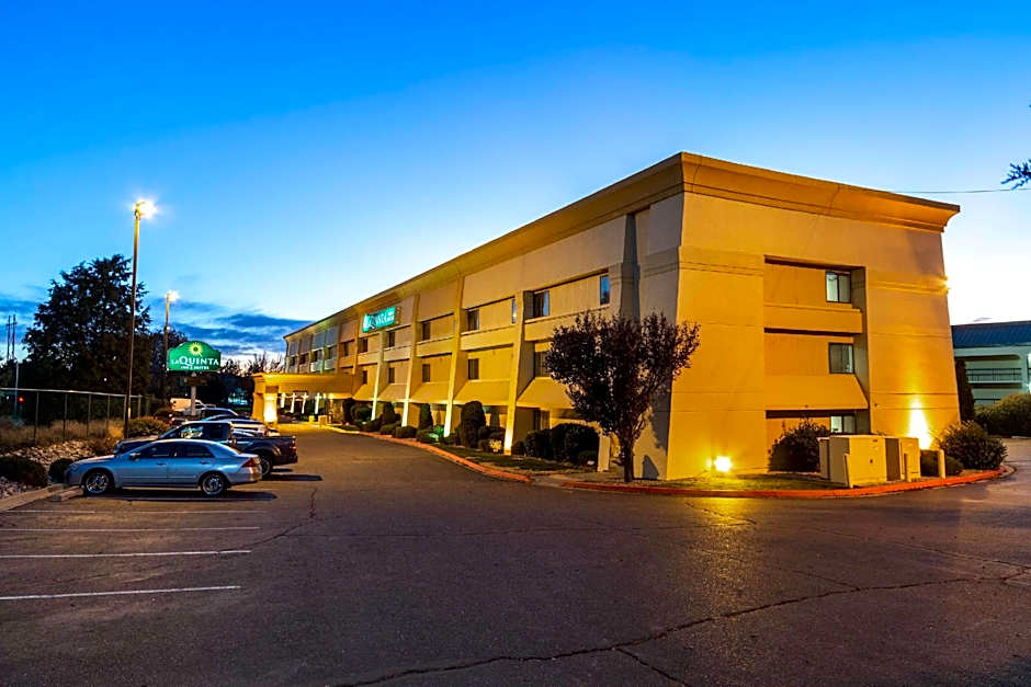 La Quinta Inn & Suites by Wyndham Albuquerque Journal Ctr Nw