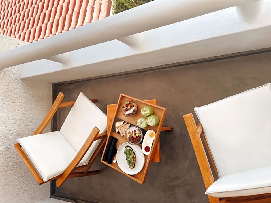Bahia Hotel And Beach Club
