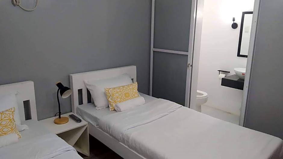 Angels Bed and Breakfast Sipalay City by RedDoorz