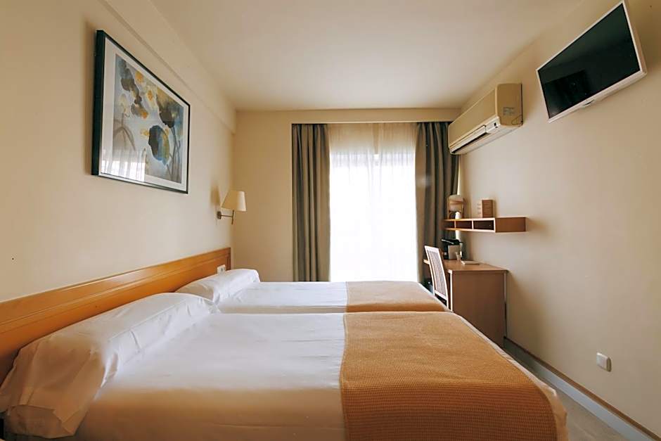 Hotel Zaragoza Plaza