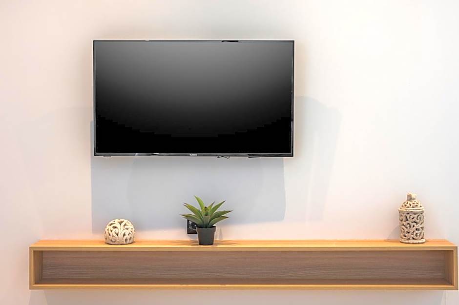 Aegean Breeze Luxury Apartments next to the sea