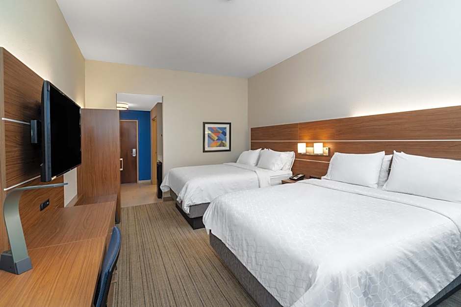 Holiday Inn Express Hotel & Suites Talladega By IHG
