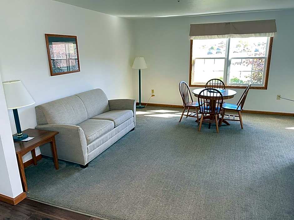 Farmstead Inn and Conference Center