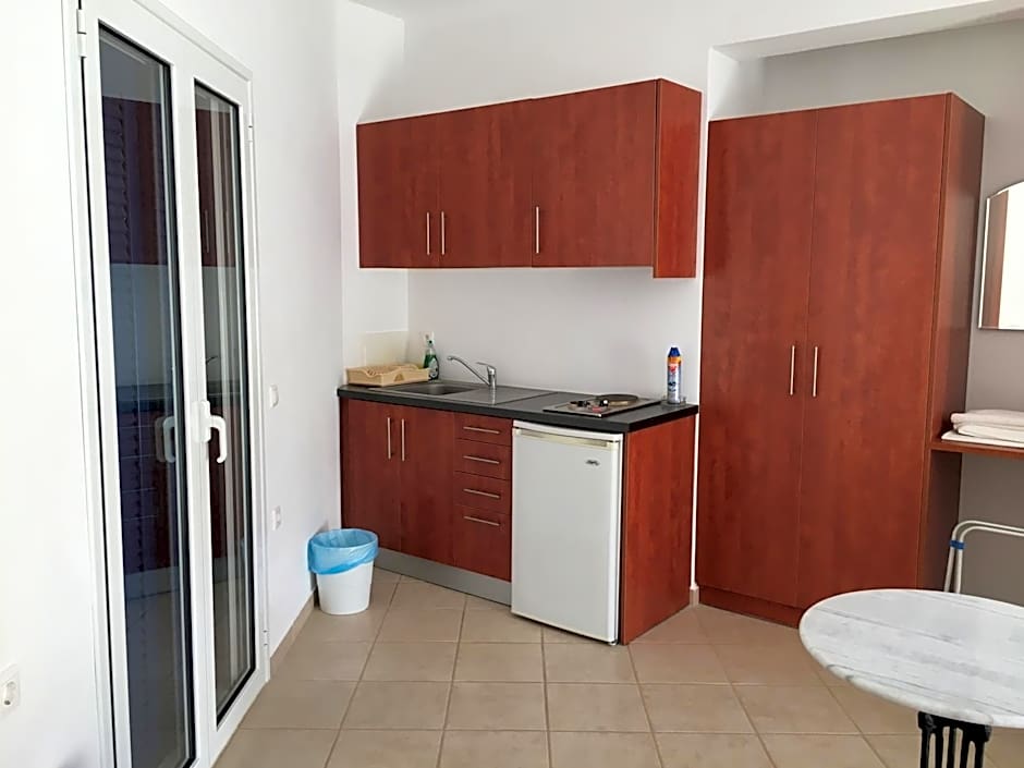 Eugenia travasarou sea view appartments