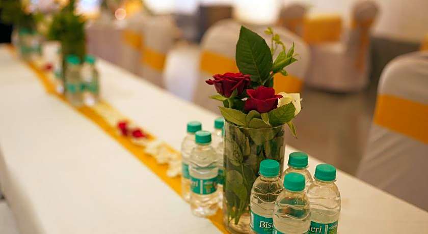 StayBird - B Suite Business Hotel 