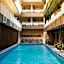 THE RIVAVI LEGIAN