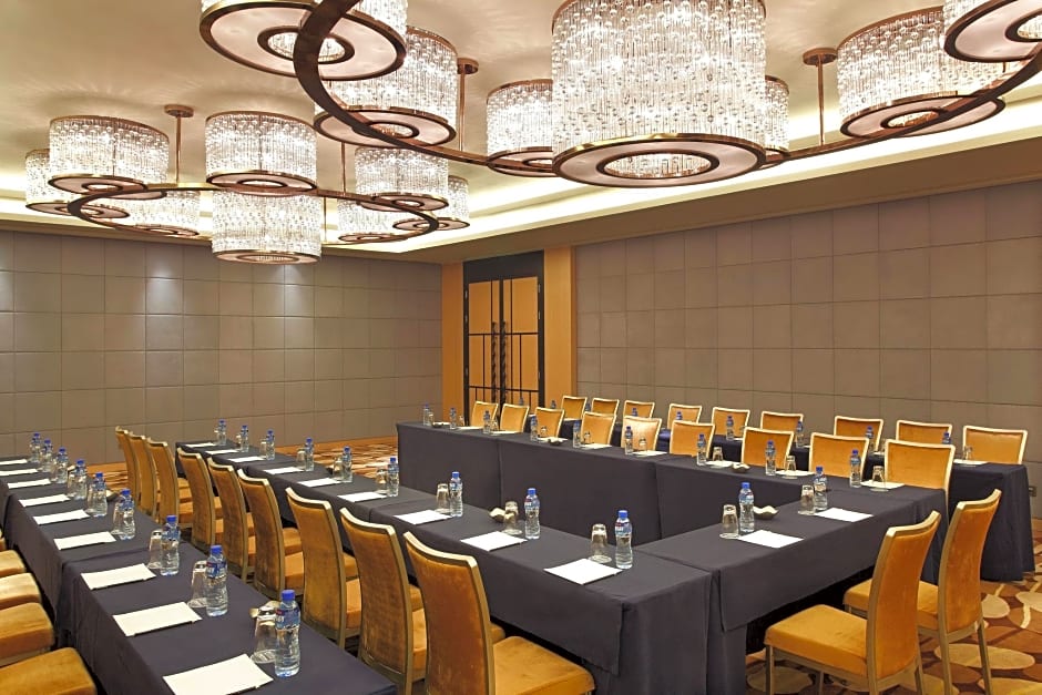 Four Points by Sheraton Luohe