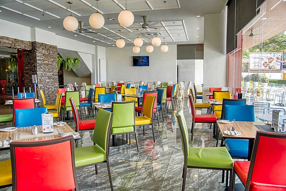 Hotel Sentral Seaview @ ​Beachfront