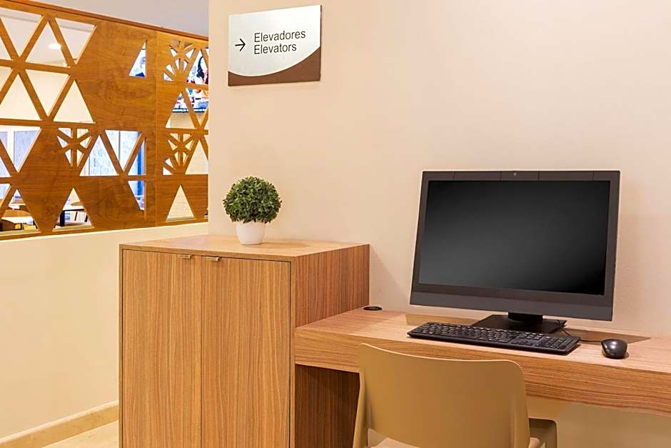 Fairfield by Marriott Los Cabos