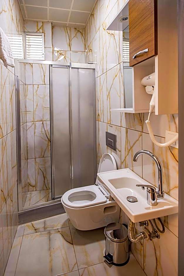 Grand Balyan Hotel & Restaurant