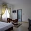 His Majestys Hotel