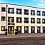 MYKY Aparthotel Harburg - Free Parking