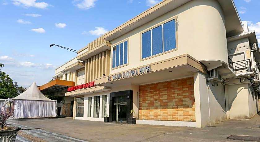 Collection O 93163 Hotel Grand Kartika