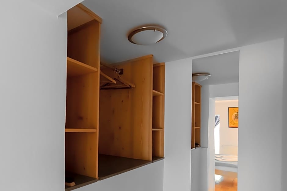 YellowBoot Aparthotel