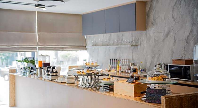 Cross Vibe Bangkok Srinakarin