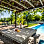 Ladybird Boutique Hotel at Kanonkop Operated by Touch Down Africa