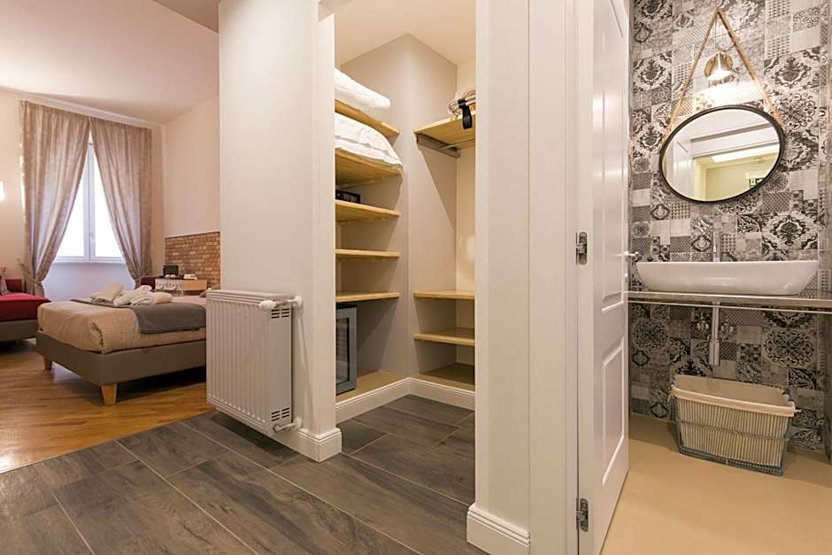 Trevi Contemporary Suite