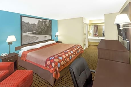 1 King Bed Non-Smoking