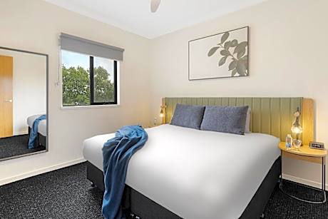 Accessible 1 Bedroom Suite