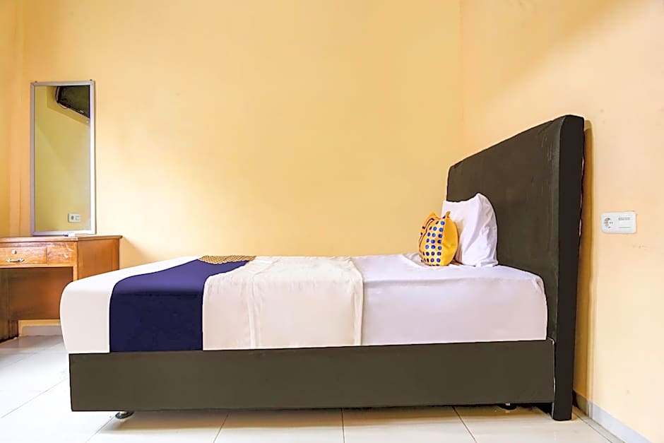 OYO Life 90433 Serasi Kost