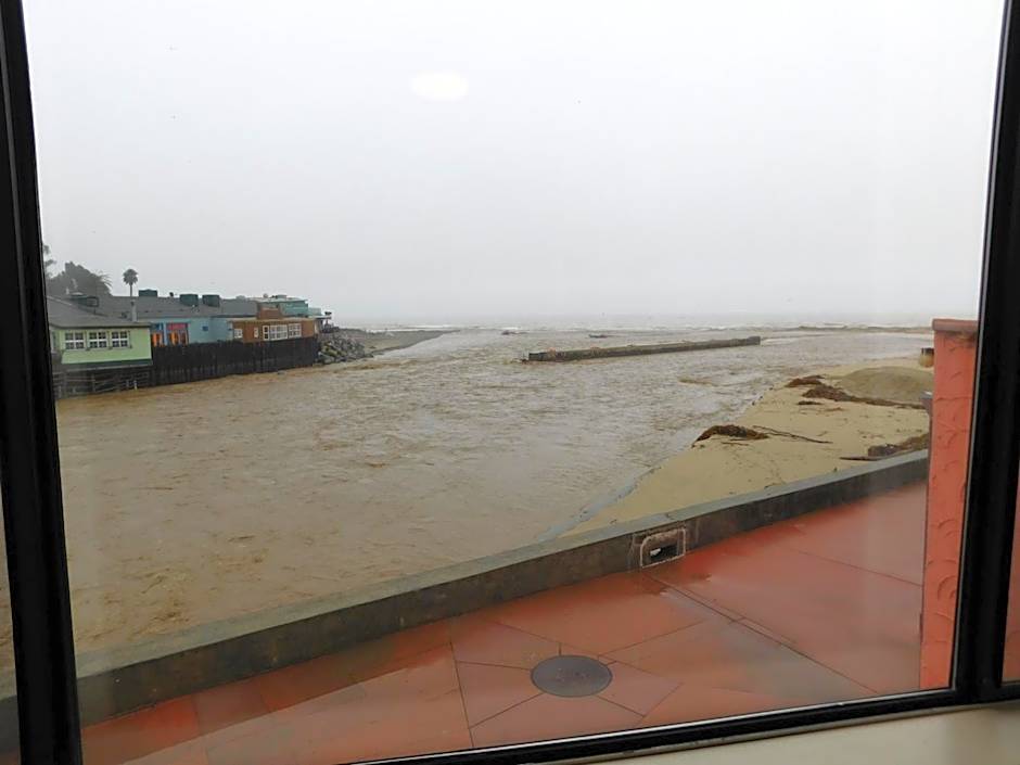 Capitola Venetian Hotel