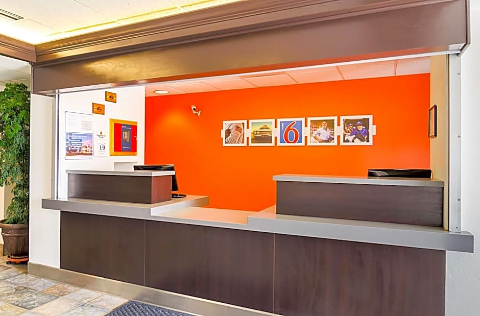 Motel 6-Wheatland, WY