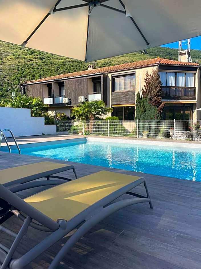 Hotel Pyrene