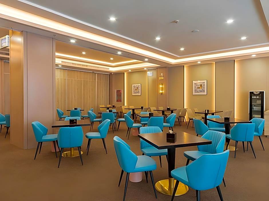 GreenTree Eastern Dali Railway Station Hotel