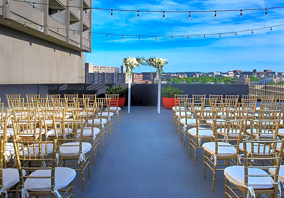 Revere Hotel Boston Common