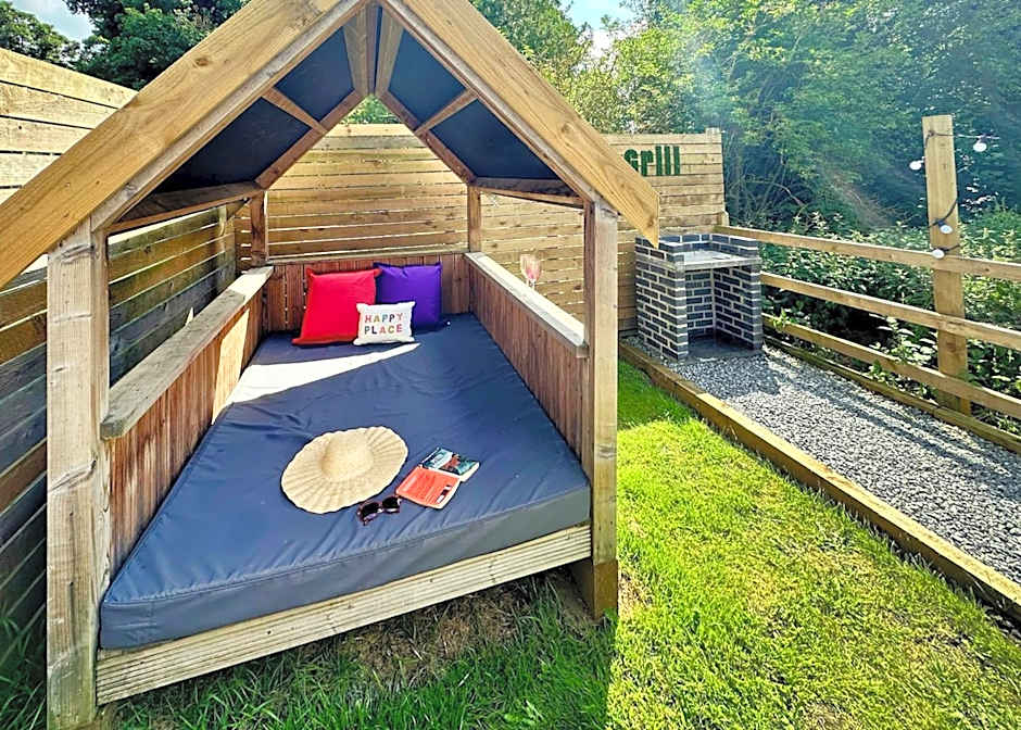 Raywell Hall Country Lodges