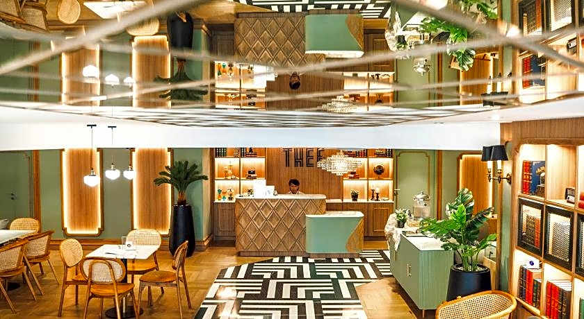 Thee Bangkok Hotel by TH District